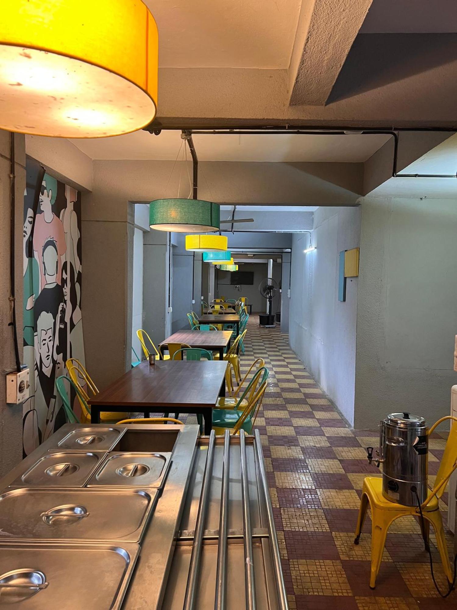 Хостел Amber House Пуна Экстерьер фото